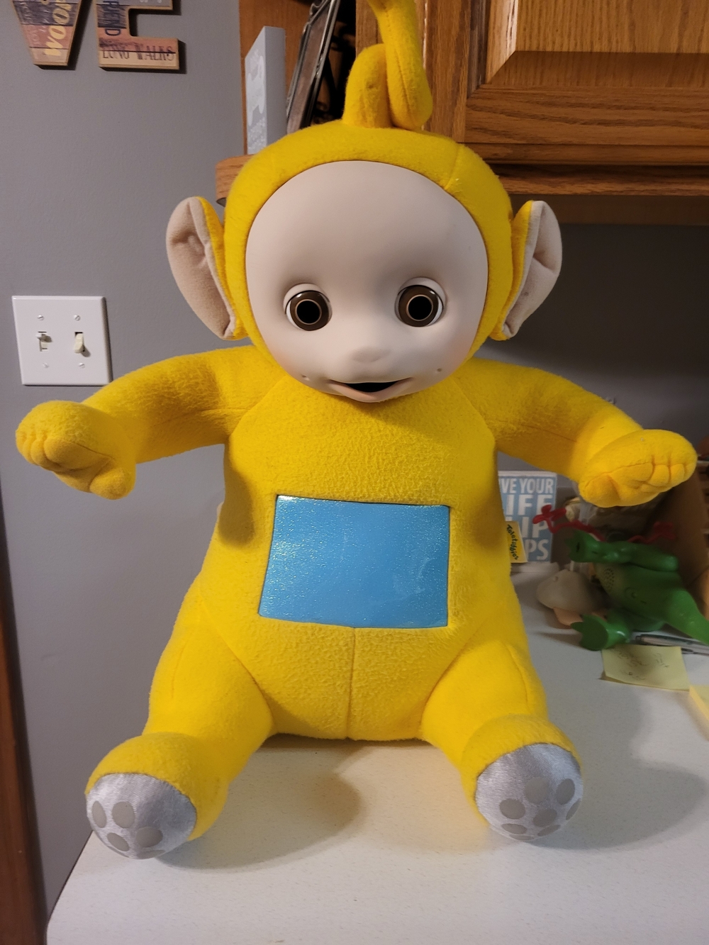 RARE Vintage 1996 Teletubbies Laa-Laa Yellow Plush Ragdoll Productions HUGE 22”